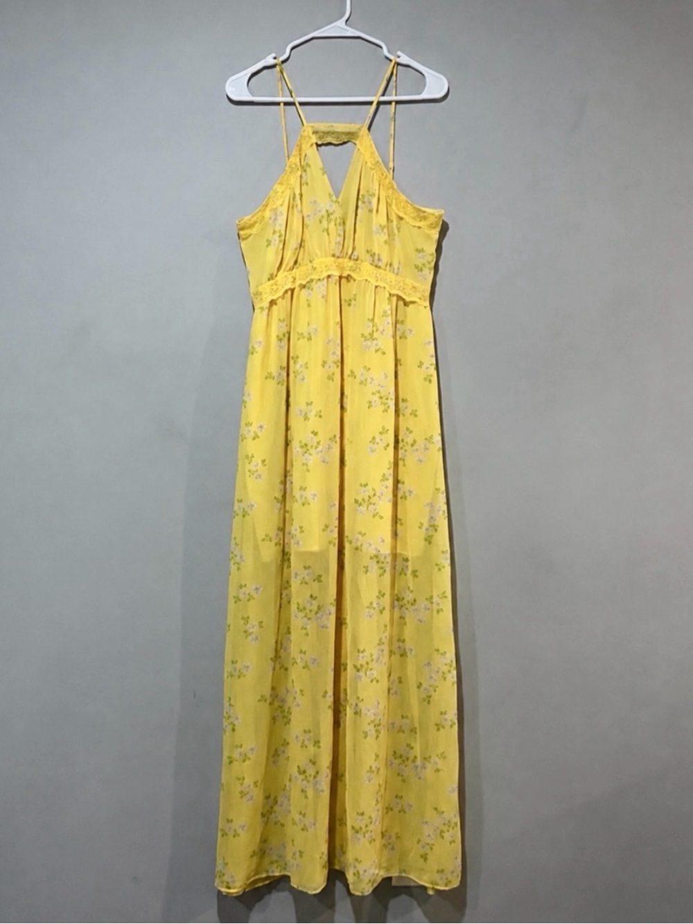 BCBG Mariposa Yellow Floral Lace Cut-Out Chiffon Maxi Dress 12 - Picture 2 of 13